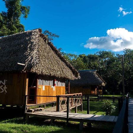 Green Forest Ecolodge Puerto Montufar Bagian luar foto