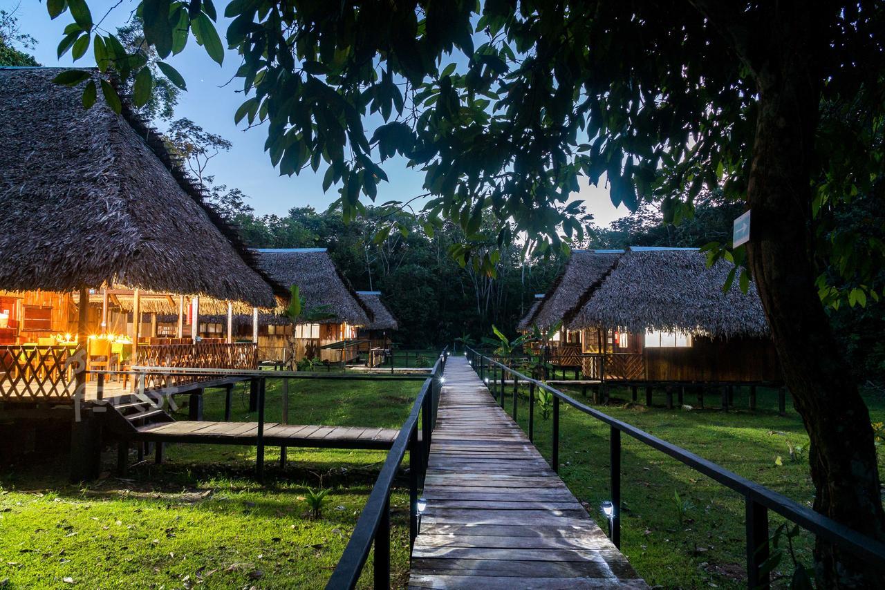 Green Forest Ecolodge Puerto Montufar Bagian luar foto